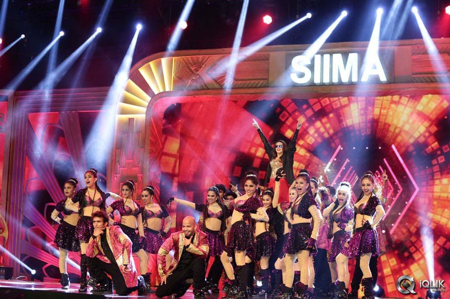 South-Indian-International-Movie-Awards-2016-Day-2